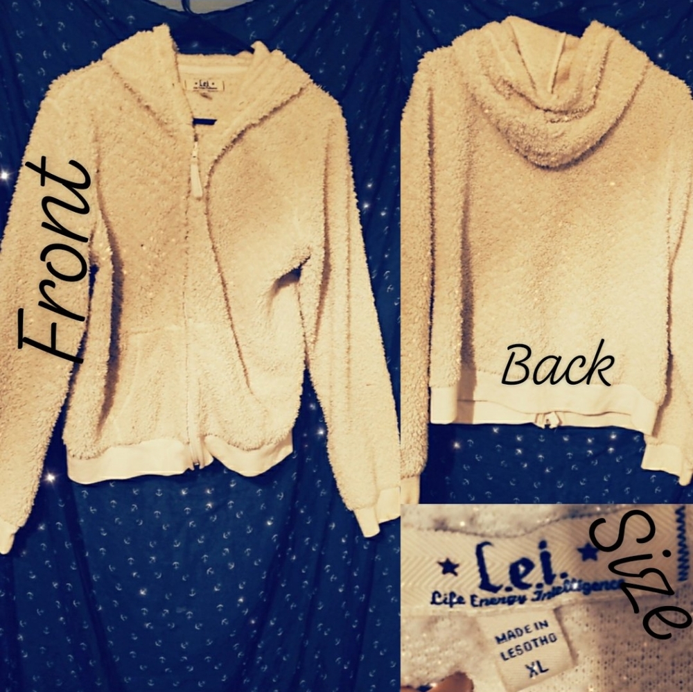 Women's zip up